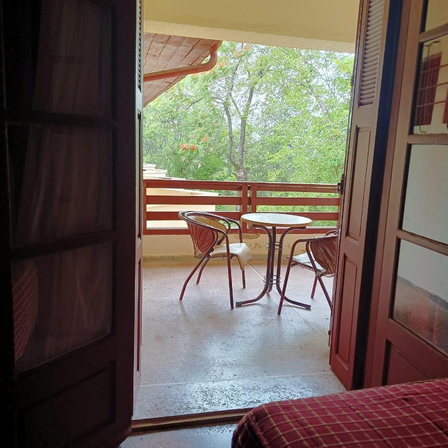אזרו Hotel Panorama מראה חיצוני תמונה